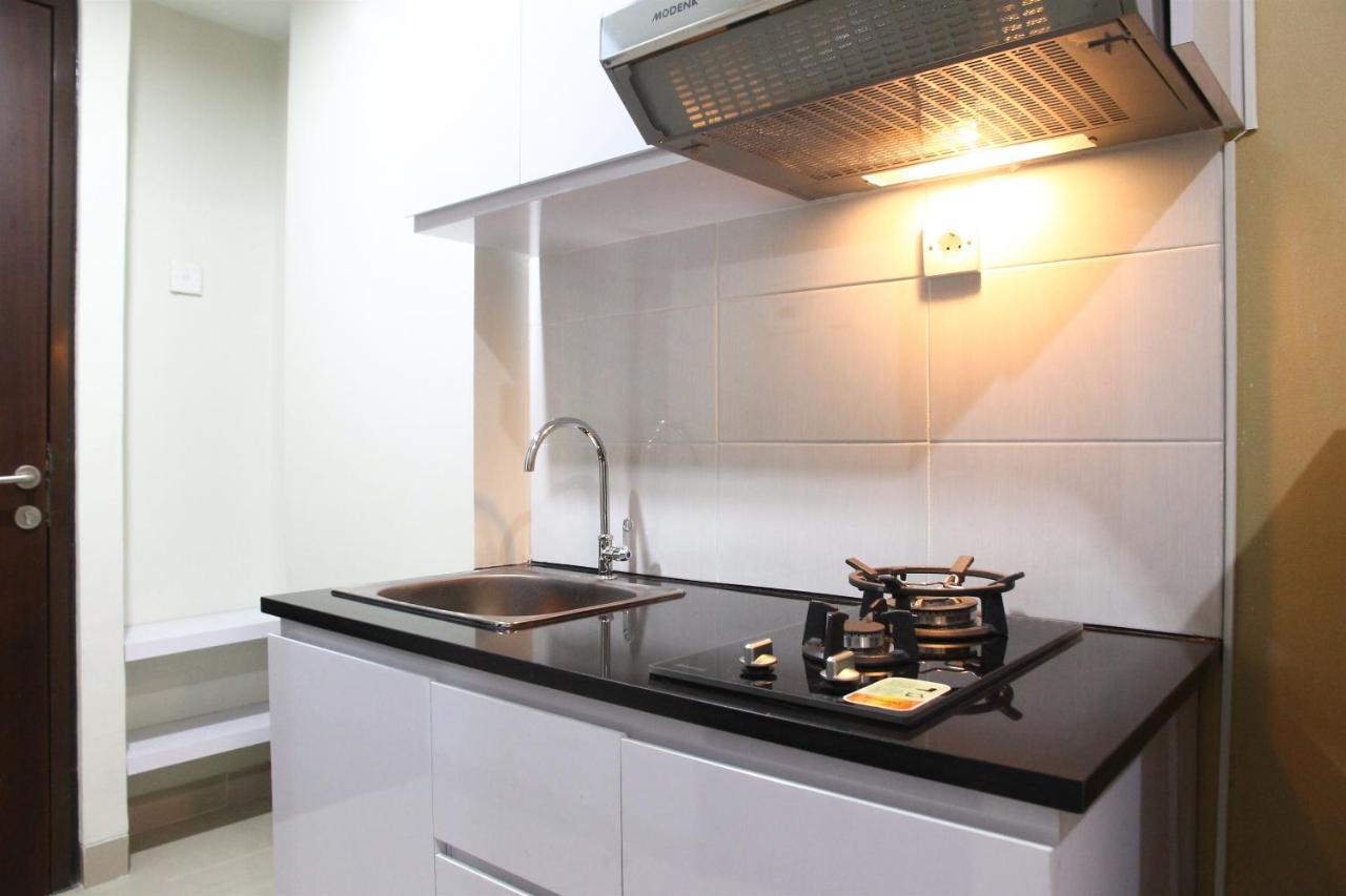Comfortable Studio Apartment Grand Dhika City By Travelio เบกาซิ ภายนอก รูปภาพ