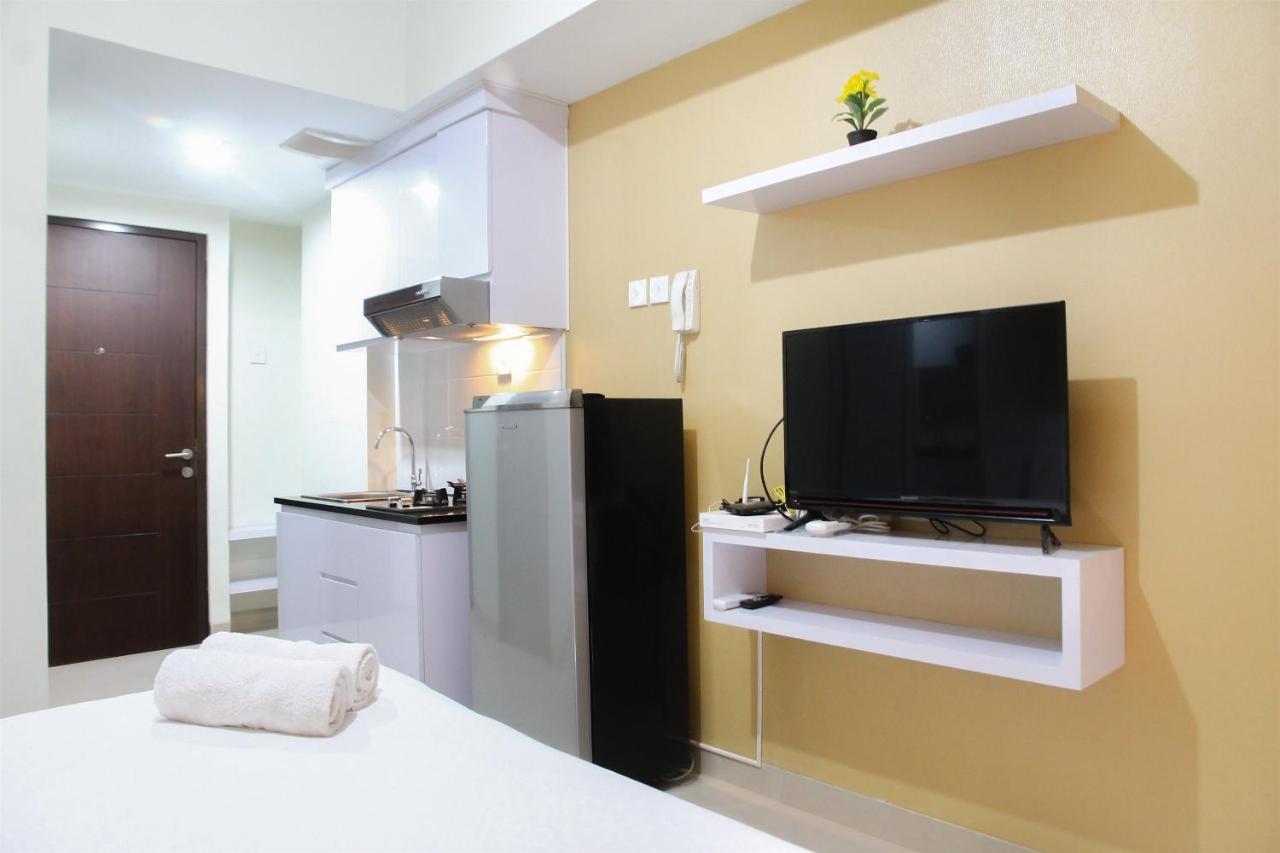 Comfortable Studio Apartment Grand Dhika City By Travelio เบกาซิ ภายนอก รูปภาพ